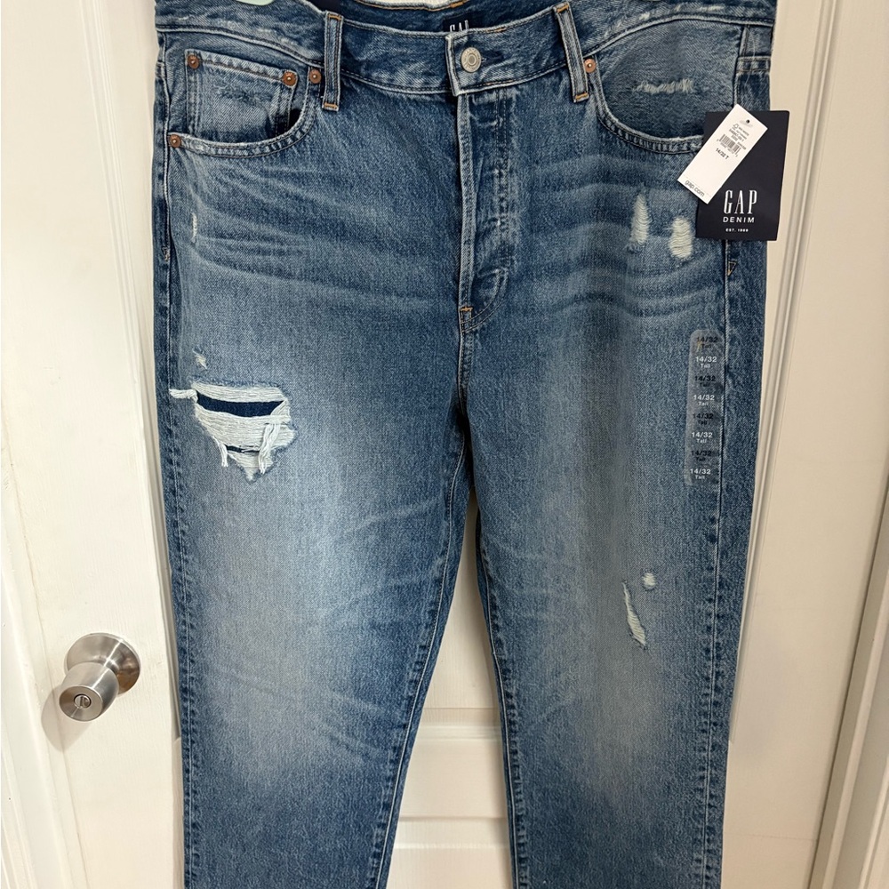 GAP women boyfriend jeans 14 tall, mid rise wow